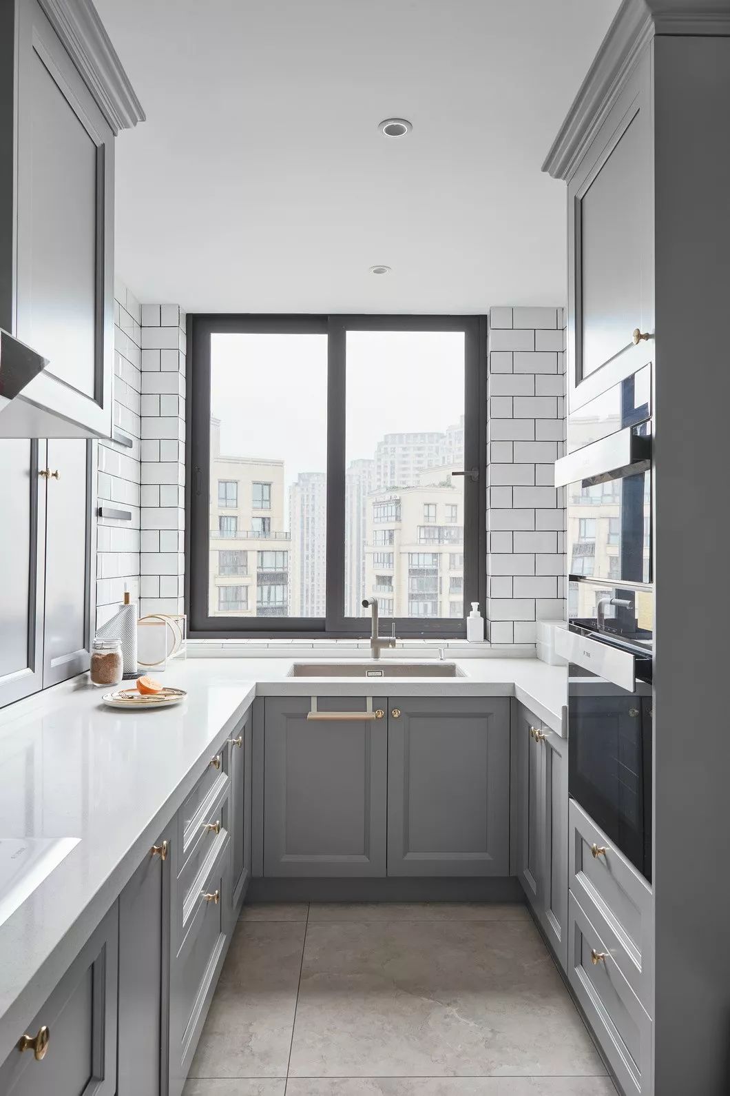 融入现代风格设计的18款厨房装修效果图
