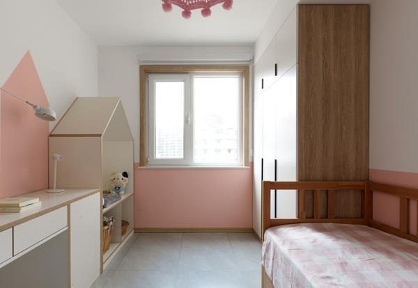 荆州装修公司：100㎡房屋装修，为了孩子舍弃客厅沙发！