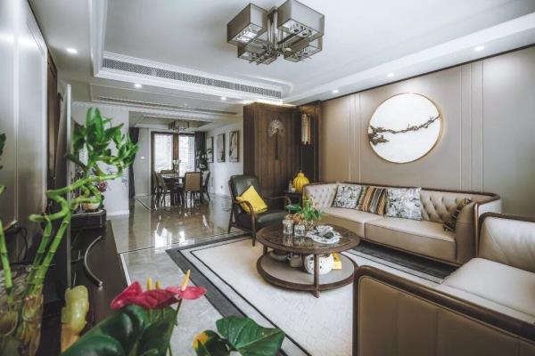 深圳装修设计公司：新中式房子装修，客厅充满禅意！