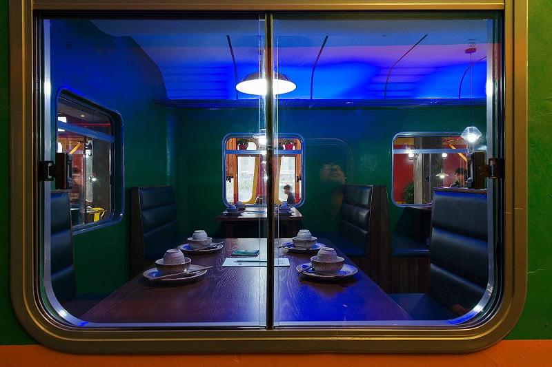 时光列车主题餐厅装修设计效果图