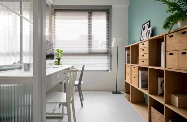 深圳房屋装修：简单的灰白木色搭配！