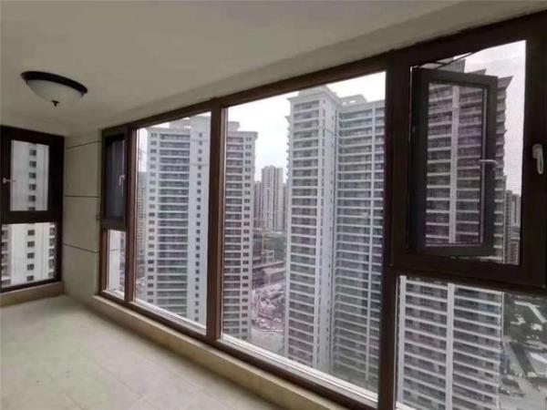 深圳新房装修：阳台装修时窗户怎么选？