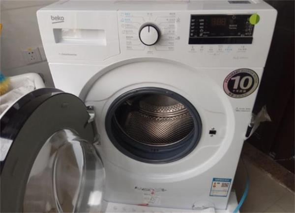 比起滚筒洗衣机，我个人还是喜欢用波轮洗衣机！