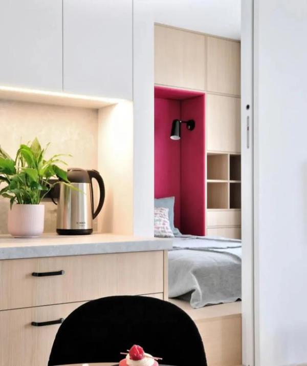 33㎡小公寓装修，卧室垫高做地台！